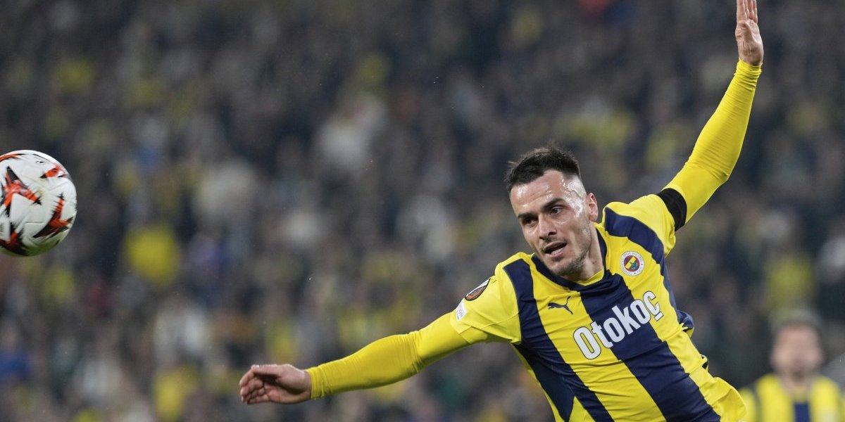 Murinjo zgotivio Kostića! Sprema se novi ugovor za Srbina!