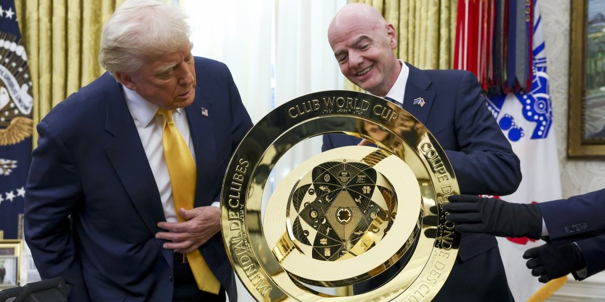 Donald Tramp video novi trofej SP za klubove, dobio je i ključ  (VIDEO/FOTO)