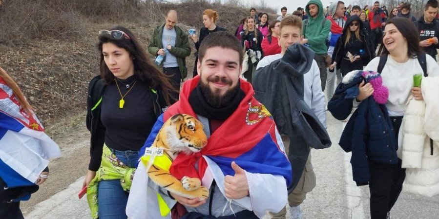 Nekada blokader, danas uz studente koji žele da uče! Dalibor Trifunović shvatio da se sve politizuje (FOTO)