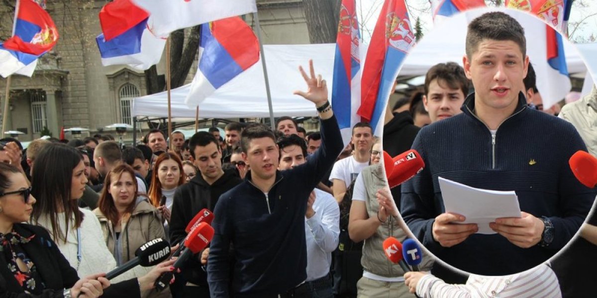 SVE VEĆI BROJ STUDENATA KOJI ŽELE DA UČE PRISTIŽE U PIONIRSKI PARK: Ova deca trpe uvrede svakoga dana! (FOTO/VIDEO)