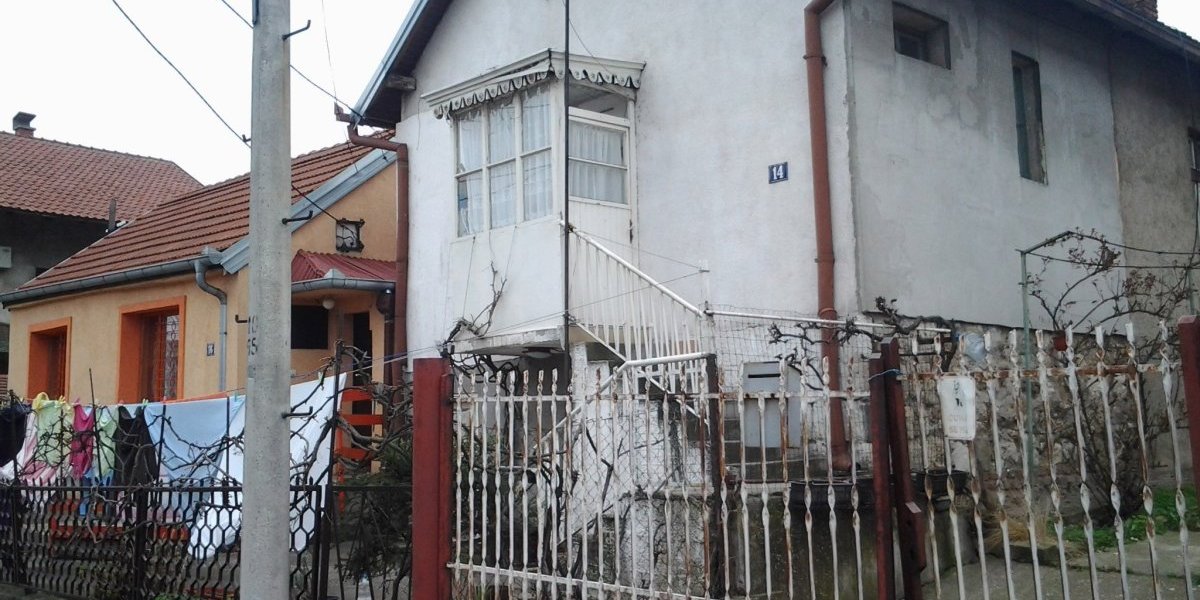 Morbidan zločin u Smederevu: Sekirom izudarao ženu, pa je zaklao zato što je hrkala!