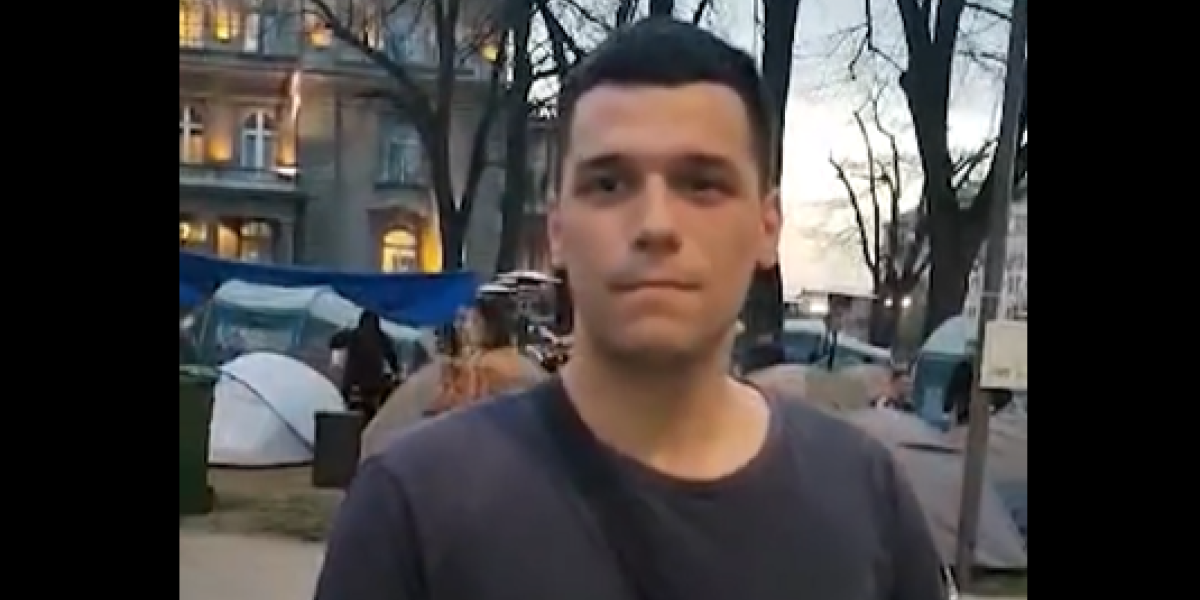 "Ljudi moji, olovka će pobediti sve"! Student Fakulteta tehničkih nauka iz Novog Sada pozvao na prekid blokade (VIDEO)