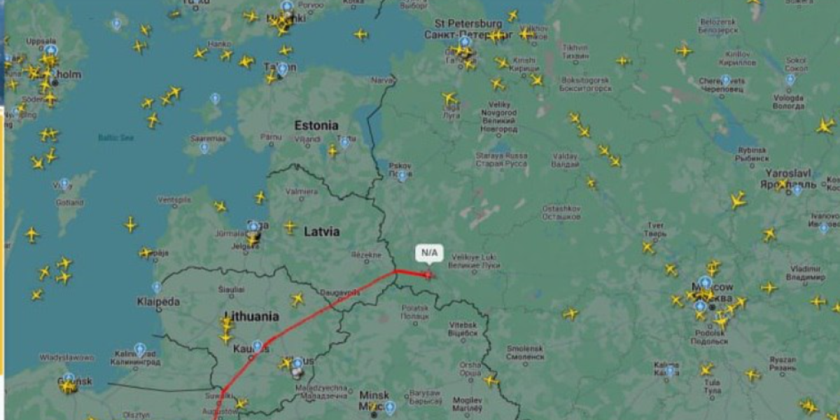 Hitno! Flajtradar potvrdio! Znate li ko je u avionu koji je upravo sleteo u Rusiju?!