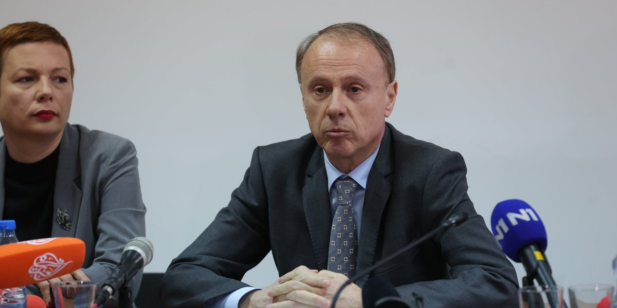 Blokaderi okrenuli leđa rektoru Đokiću! Nisu hteli da učestvuju u njegovom cirkusu