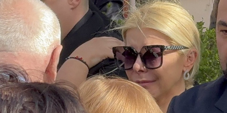 "Ceo dan mi se plače, nadam se da si na boljem mestu": Danijela Karić se slomila