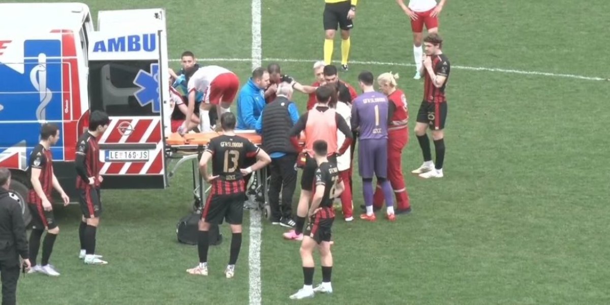 Jeziv prizor u Leskovcu! Fudbaleri nepomično ležali, pa hitno prebačeni u bolnicu! (VIDEO)