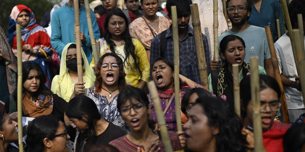 Devojčica (8) prenoćila kod sestre, silovali je celu noć, umrla u mukama! Protesti širom zemlje dok cure strašni detalji!