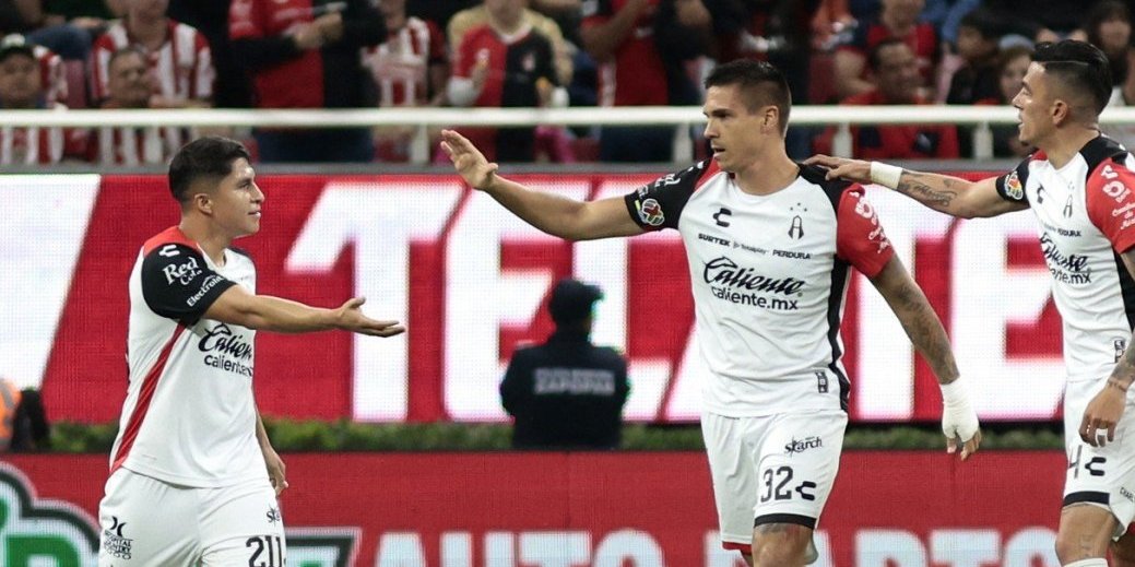 Kakav fudbal igra Đuka! Golčina bivšeg napadača Partizana - prava bomba! (VIDEO)