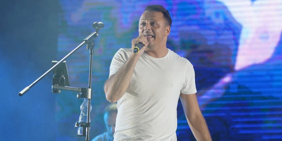 Evo ko je pevač Daniel Kajmakoski koji je sinoć otet - Proslavio se u muzičkom takmičenju