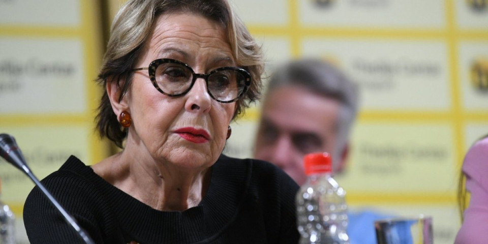 (VIDEO) Nije joj smetao Vučić dok joj je muž bio ambasador: Nezapamćeno licemerje Svetlane Bojković