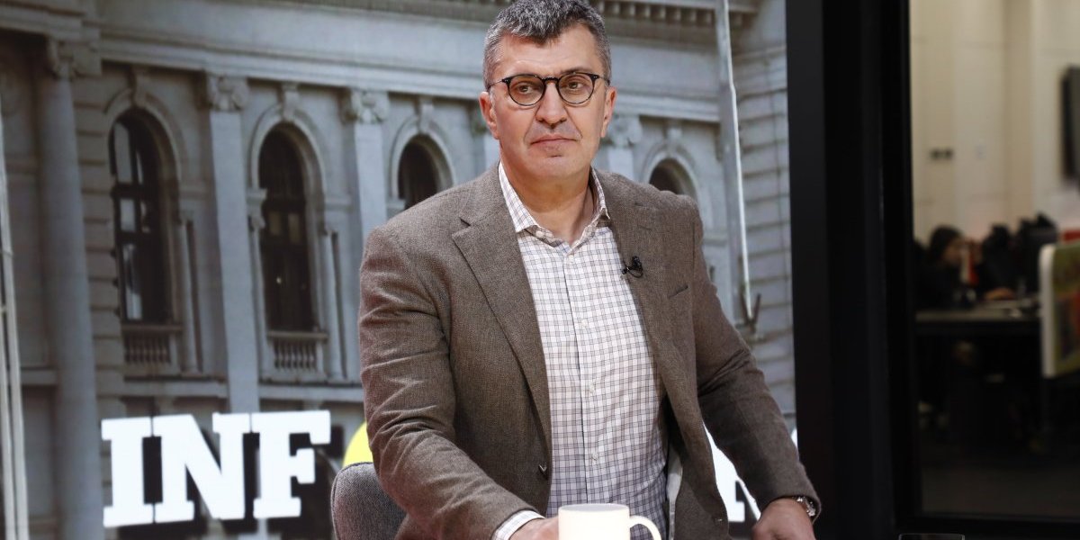 Pogrešan zvuk megafona: Kada bunt mladih nosi poruke koje nisu njihove