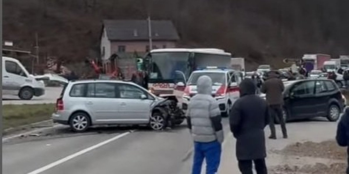 Stravični udes na putu Prijepolje-Priboj! Saobraćaj obustavljen na ovoj deonici! (VIDEO)
