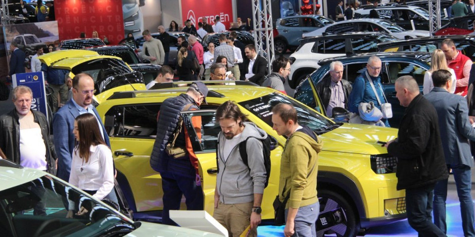 Ma da li je moguće da čak i tajkunski "Danas" ovo potvrđuje - Evo šta se dešava sa srpskim tržištem automobila