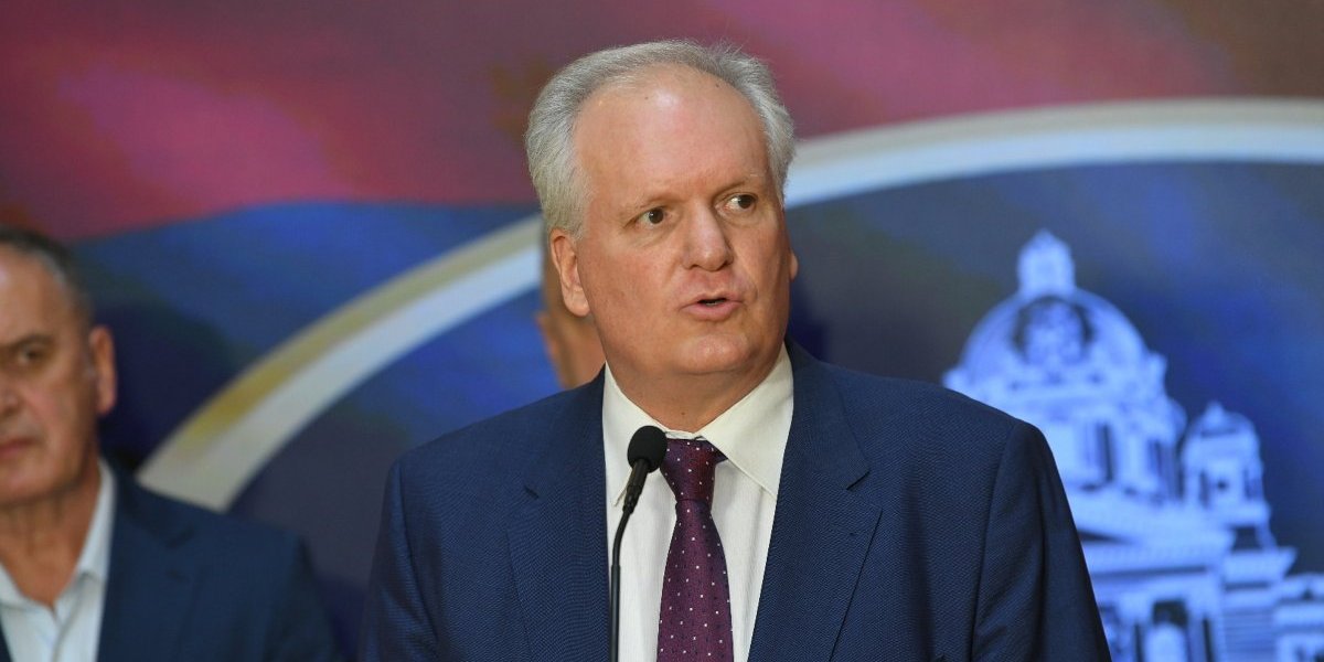 (VIDEO) Glas razuma u opoziciji! Poslanik Branko Pavlović: Napadi na SNS u Nišu podsećaju na rađanje fašizma u Italiji!