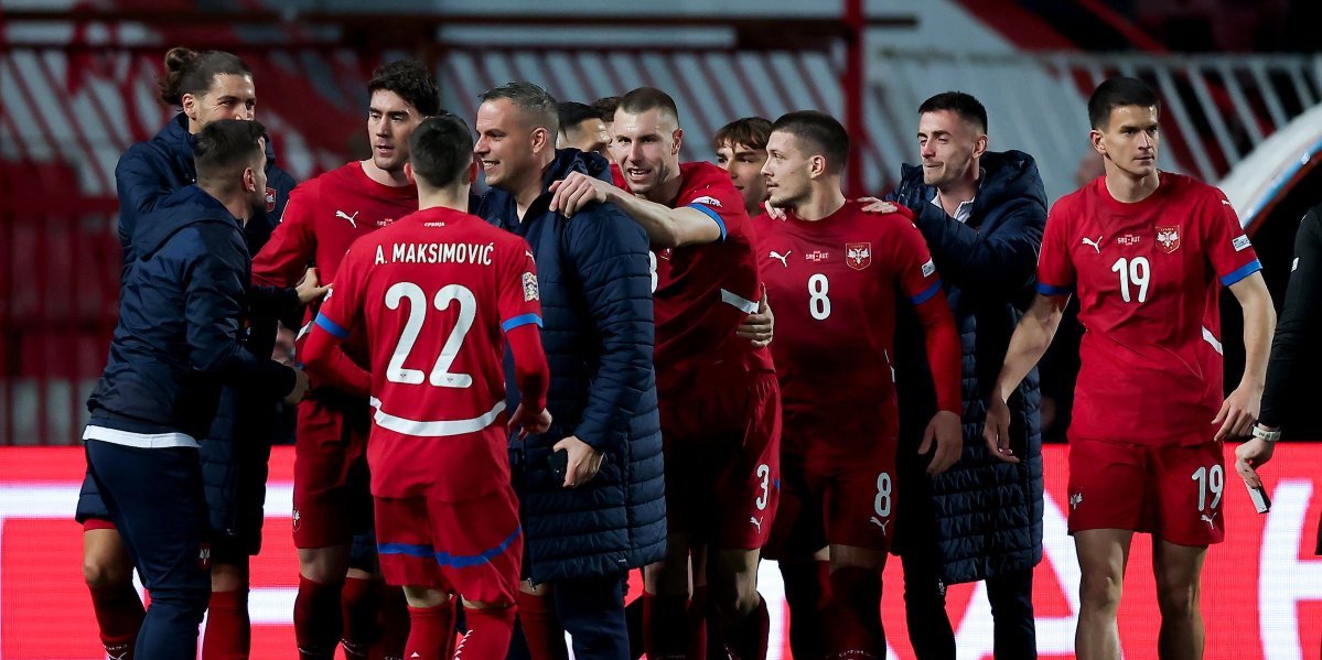 Ludnica u svlačionici "orlova"! Evo kako su slavili posle pobede nad Austrijom! (VIDEO)