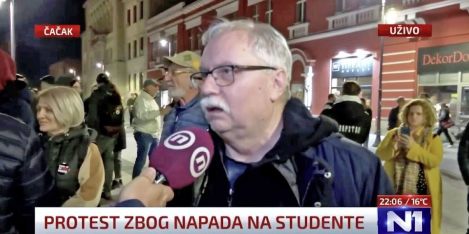 Bauk fašizma kruži Srbijom! Stojan Marković zapretio: Smenili smo vlast na zboru, ako ne odu, doći ćemo im pred kuće i stanove!