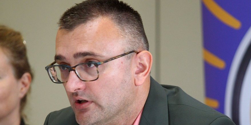 (VIDEO) Polako sa otpisivanjem SNS! Stiglo priznanje opozicionog analitičara, srušio Sneška blokaderima