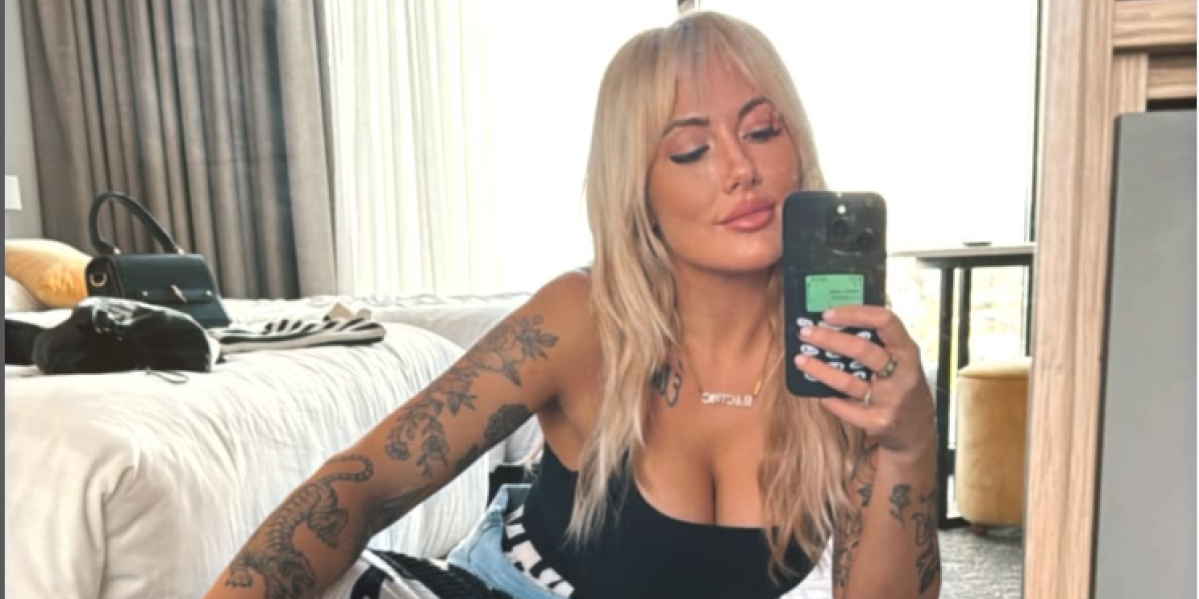 Snimala oluju telefonom, a onda ju je udario grom! Par minuta kasnije se dogodilo ovo - jezivo (VIDEO)