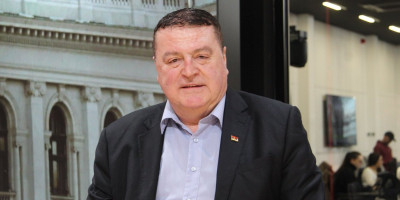 Član Glavnog odbora Srpske napredne stranke Siniša Vučinić oglasio se povodom zlonamernih tekstova u tajkunskim medijima u vezi sa njegovim gostovanjem na Informer TV.