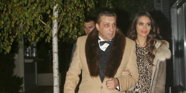 Mirjana Rutovic Mirjana Rutović, supruga Željka Rutovića se oprostila od muža - Informer.rs