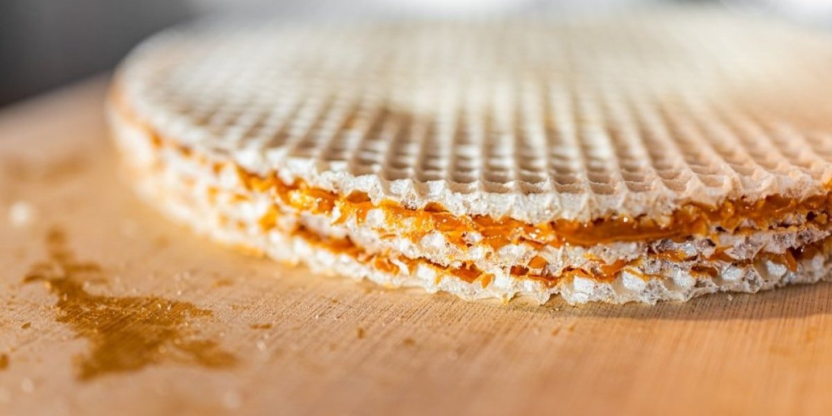 Starinska, medena oblanda! Jednostavno je promešate, namažete i uživate