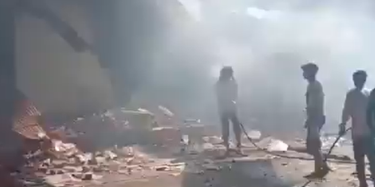 Užas u Indiji! Eksplozija u fabrici petardi, ima mrtvih! (FOTO/VIDEO)