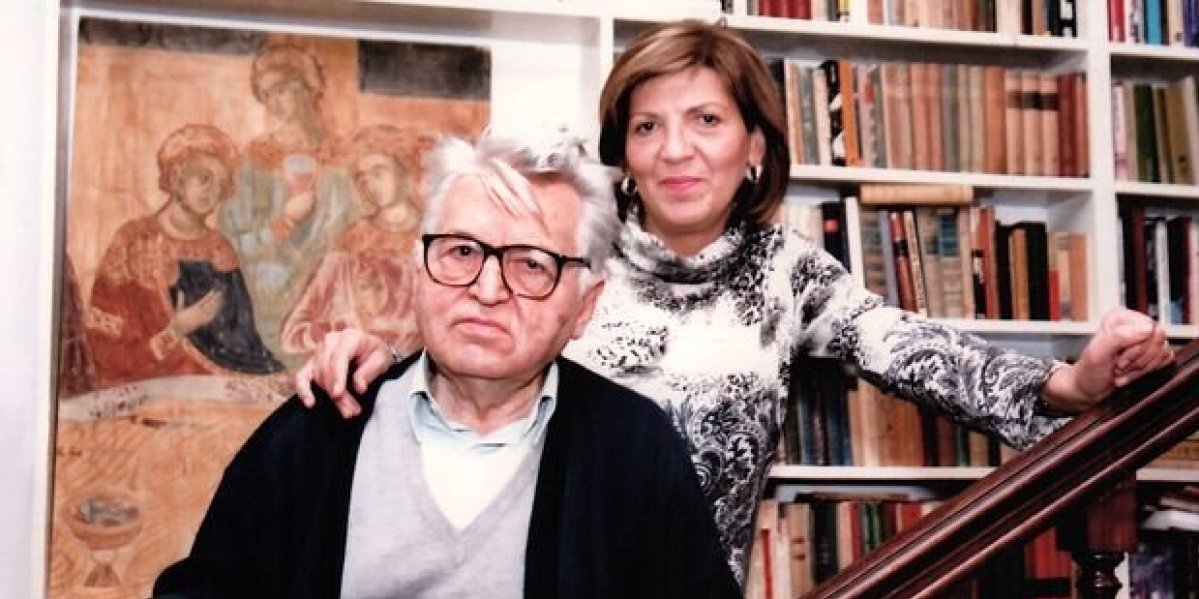 "Pao je, umro mi je u zagrljaju": Ćerka Dobrice Ćosića opisala poslednje trenutke života čuvenog srpskog pisca (FOTO)