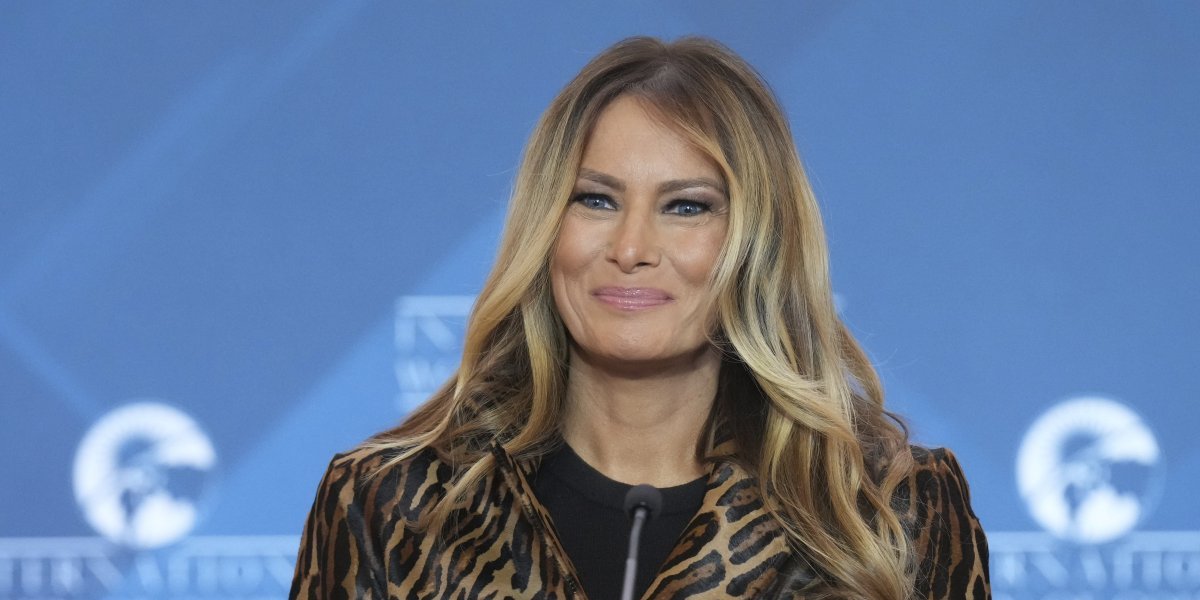 Melanija Tramp zablistala u moćnom kaputu! Prva dama u leopard printu bacila svet u trans (FOTO)