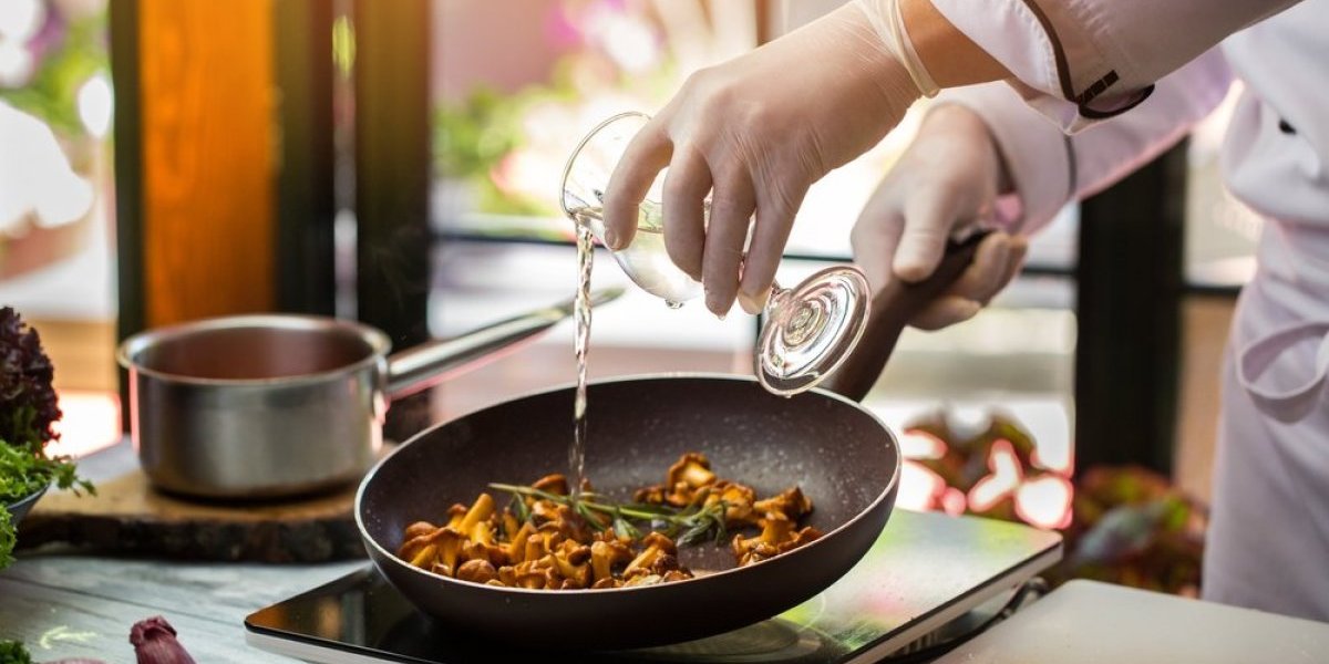 Šampinjoni će biti sočniji i mnogo ukusniji! 1 tajni sastojak u pripremi čini čuda, polizaćete prste