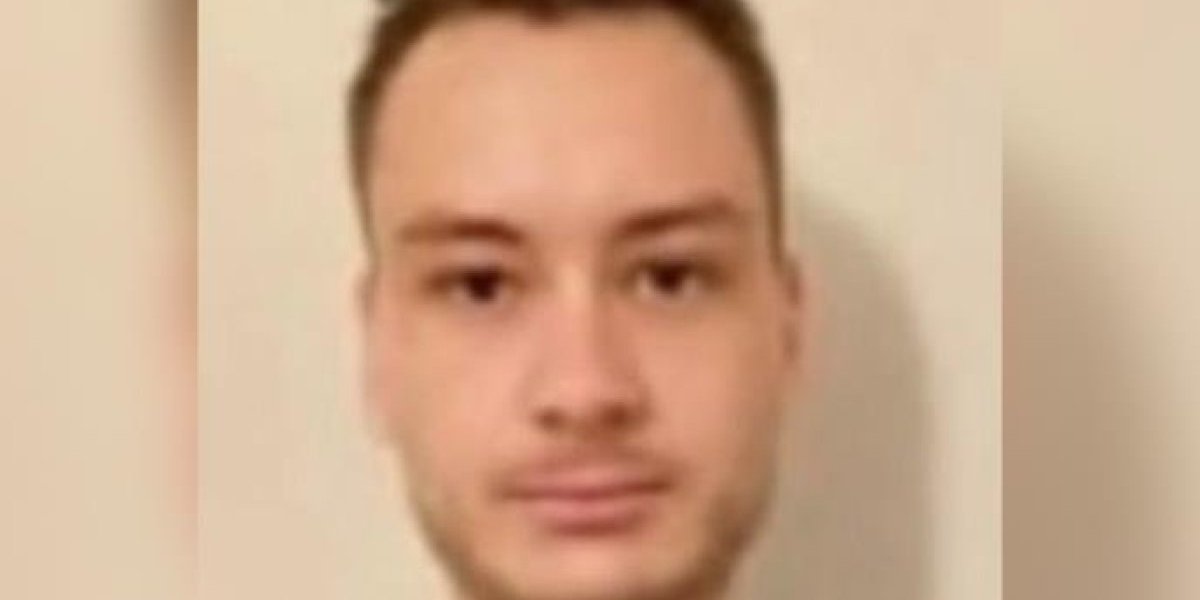 Viktor (26) nestao u Užicu! U trenutku nestanka na sebi imao duksericu sa kapuljačom i pocepane farmerke - Porodica moli za pomoć! (FOTO)