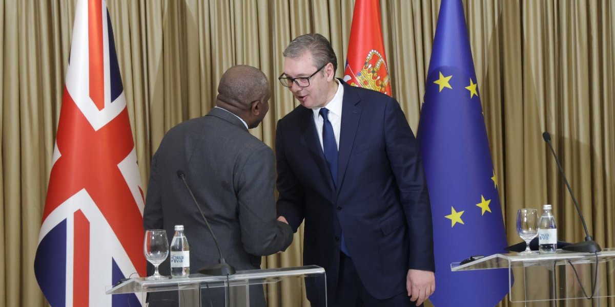 "Vaša tajna služba ima precizne podatke o tome, kao i naša!" Vučić je ovo kratko rekao Lamiju o protestima kod njih i nas