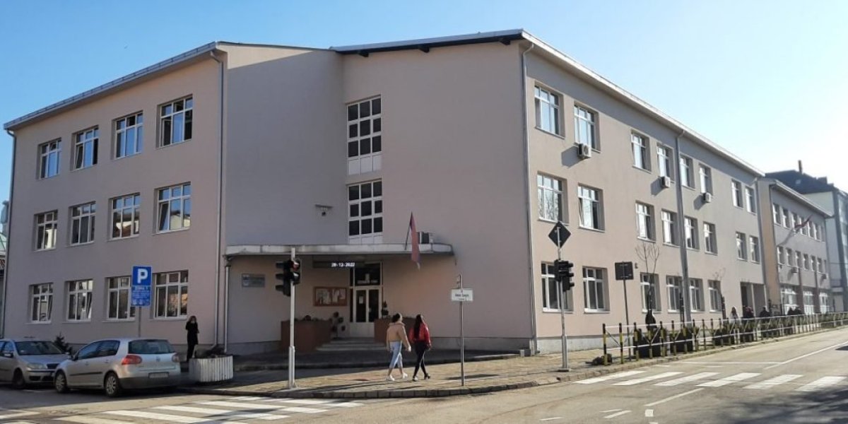 Lozničke škole napravile plan nadoknade časova