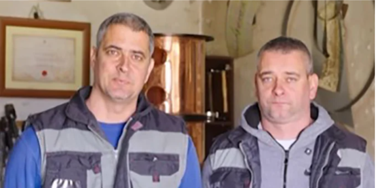 Godišnje izrade i do 70 kazana, a neki od njih završe čak u Čikagu! Zlatne ruke braće Radovanović oduševile Srbiju (VIDEO)