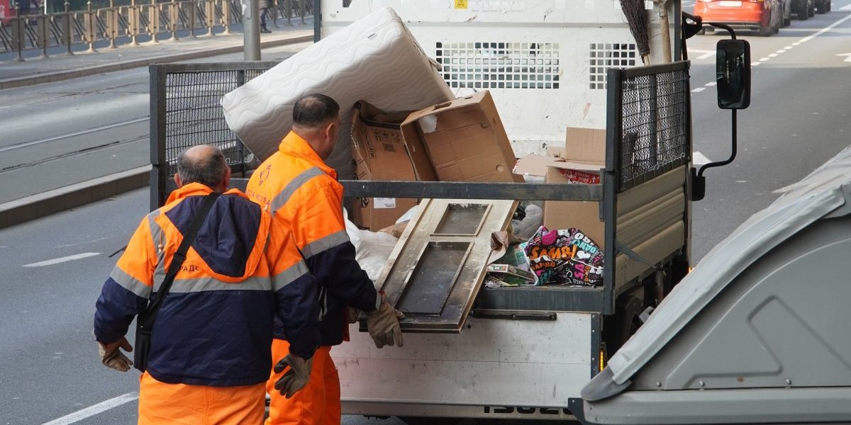 "Čistoća" i ovog vikenda besplatno transportuje kabasti otpad
