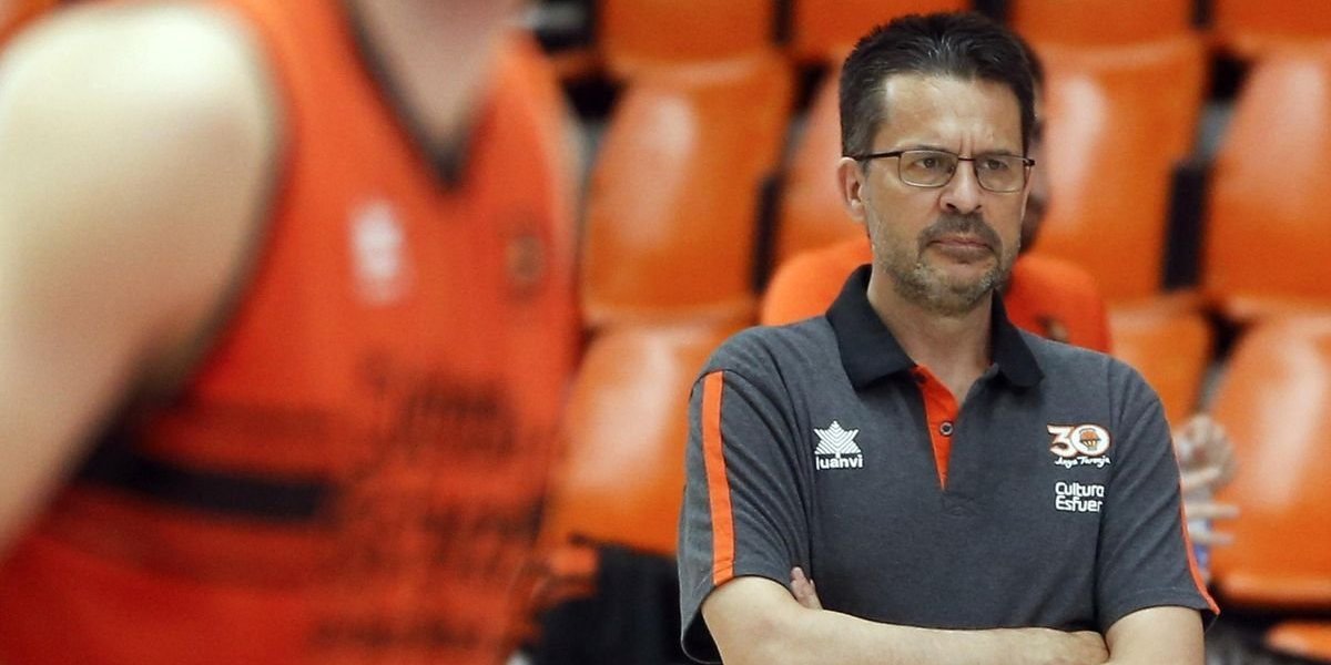 Ispred Radonjića i Mitrovića! Španac proglašen trenerom godine u Evrokupu!