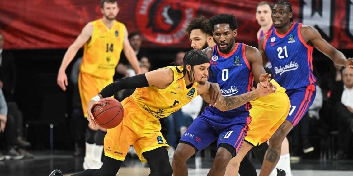 Idealnu petorku Evrokupa čine bivši igrač Partizana i nesuđena pojačanja Crvene zvezde!