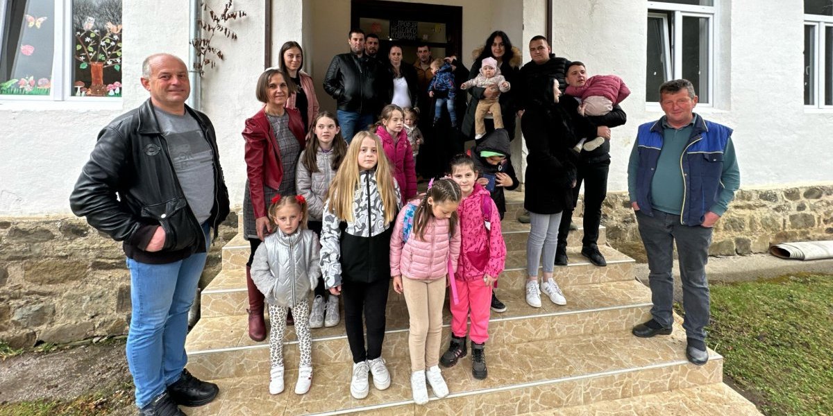 Neveste iz grada Brusniku donele budućnost! Po njima je ovo ivanjičko selo nadaleko poznato (FOTO)