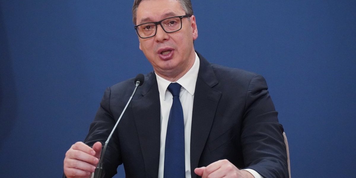 EKSKLUZIVNO! Sutra tačno u 19h! Intervju sa Vučićem iz tri studija