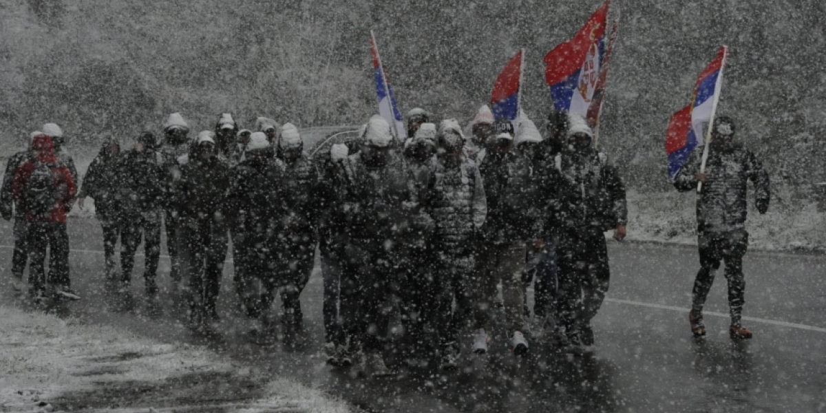 Hvala vam braćo sa Kosova i Metohije! Vučić pozdravio Srbe koji su krenuli jutros pešice ka Beogradu