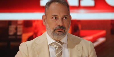 Biznismen Branko Babić oglasio se povodom velike vojne parade koja se održava u Beogradu.