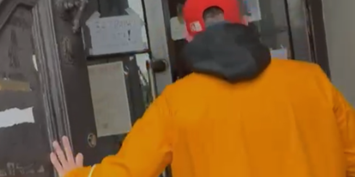 Na šta liči ovo? Pogledajte kako izgleda blokada - studenti blokaderi zabranili snimanje i davanje izjava (VIDEO)