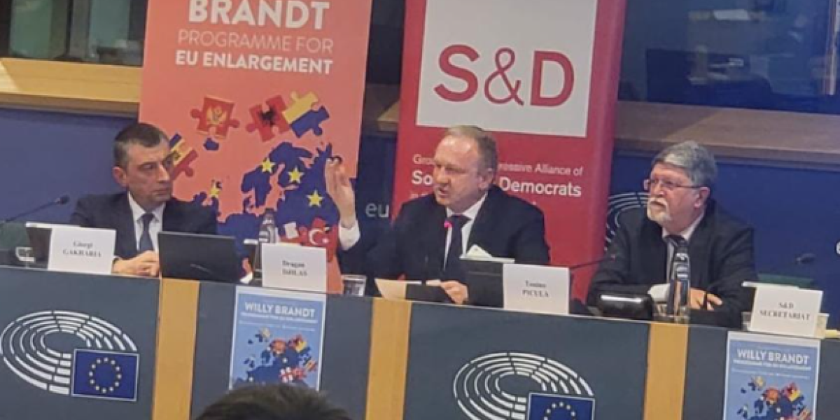 Ustaše i srpska opozicija udruženi! Đilas se pohvalio slikom sa Piculom, a onda su ga urnisali u komentarima (FOTO)