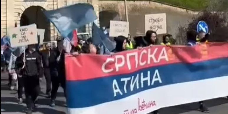 Srpska Atina, tiha većina: Novosađani peške krenuli u Beograd na veliki sabor, prva stanica Sremski Karlovci! (VIDEO)