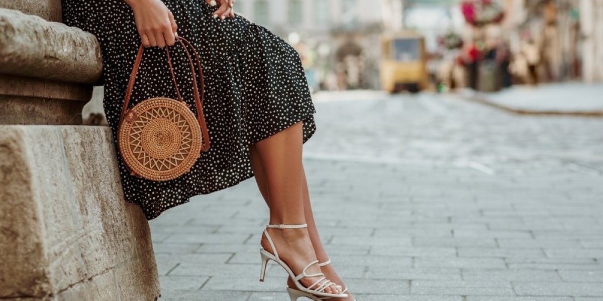 Nosile su ih naše mame, a sada su opet u modi! Zaboravljeni trend se vraća na velika vrata (VIDEO)