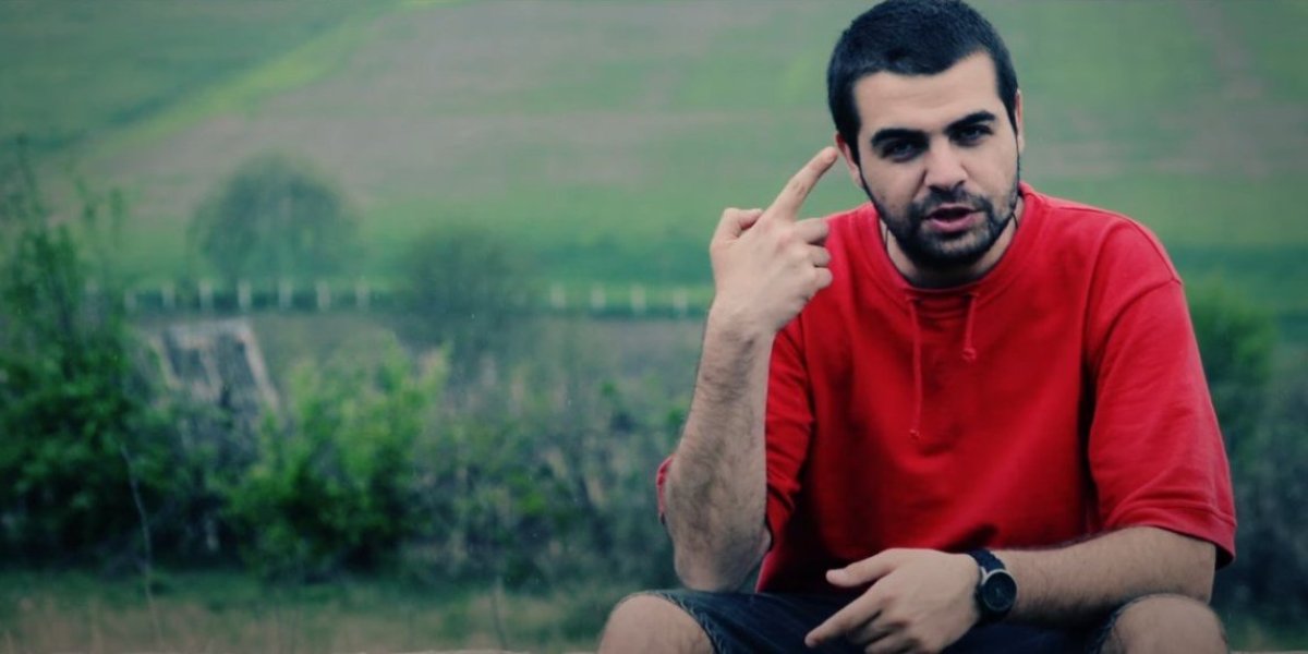 Poznatog repera smrskao voz! Ostao na mestu mrtav