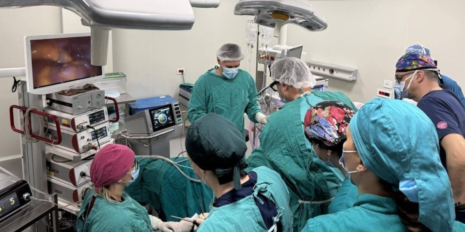 Hirurzi u Loznici prvi put izveli ovu operaciju! Oporavak žena brži i sigurniji
