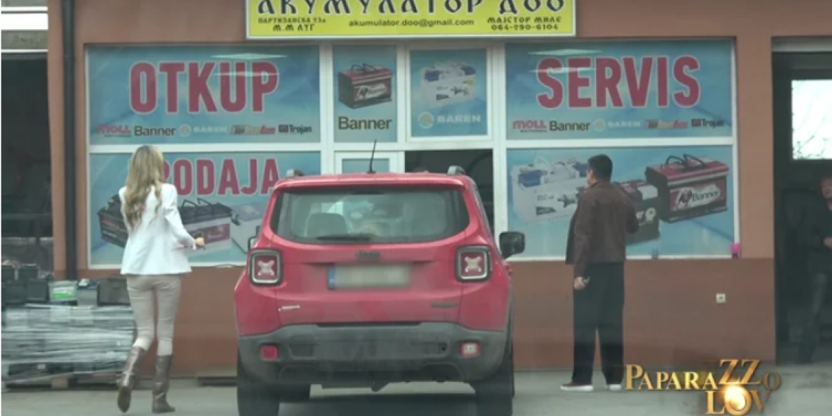 Peja ima novu devojku?! Voditelj nakon razvoda uhvaćen sa misterioznom plavušom (FOTO)