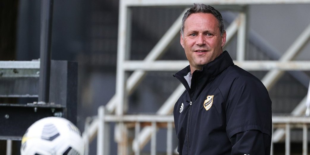 Dobro poznato lice na klupi Čukaričkog! Iskusni stručnjak gasi požar na Brdu!