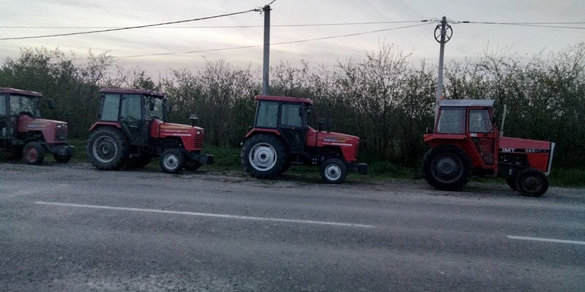 (VIDEO) Stižu braća iz srpske Atine: Domaćini iz Novog Sada krenuli ka Beogradu