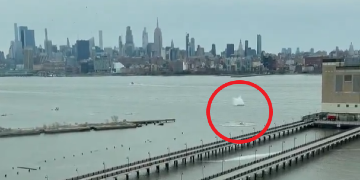 (VIDEO) Strava i užas! Helikopter pao u reku, ima mrtvih! Spasilačke ekipe hitno upućene na lice mesta!